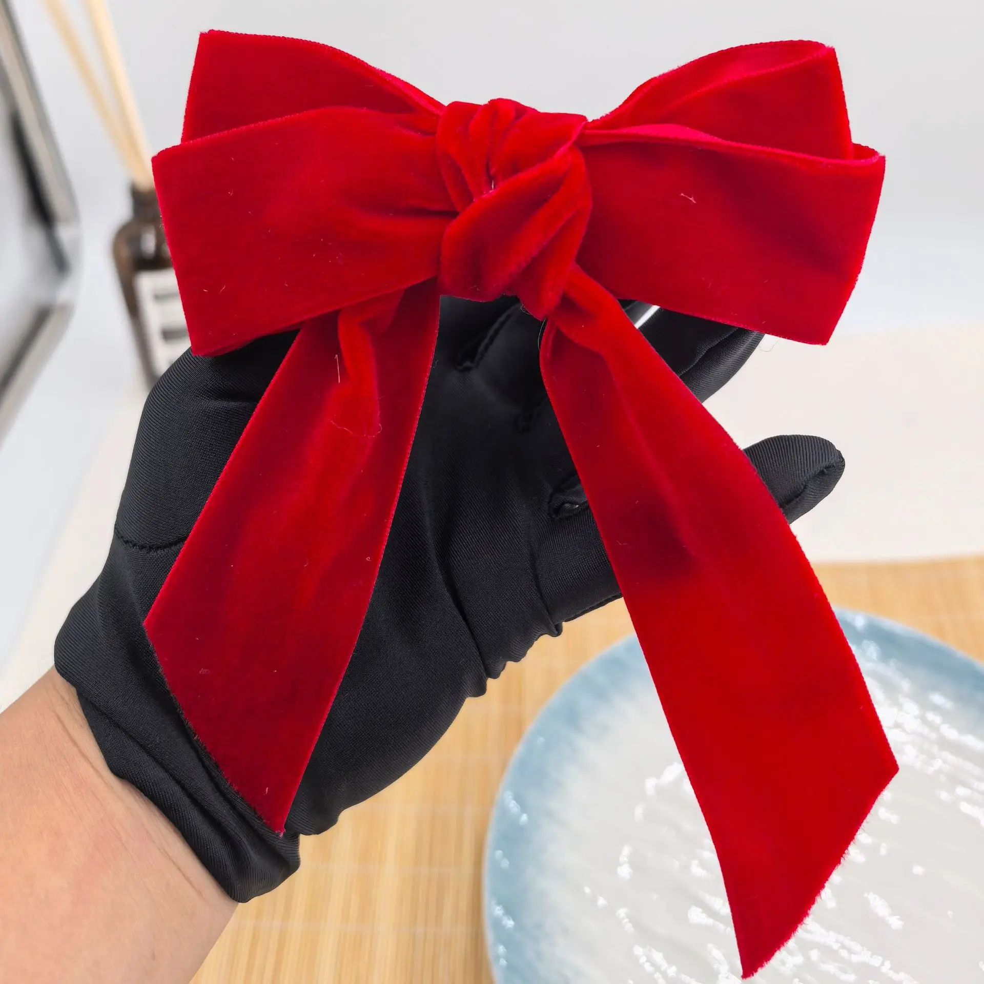 Ronds de serviettes nœuds papillon en velours – Image 6