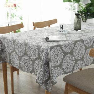 nappe grise et blanche