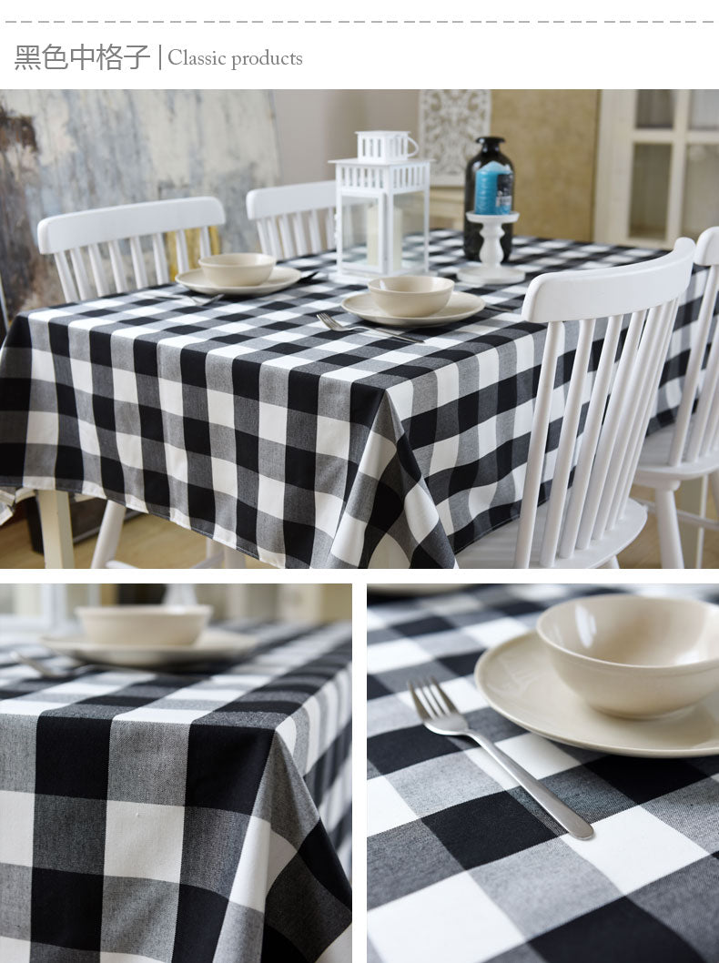 décoration de table avec nappe noir et blanche