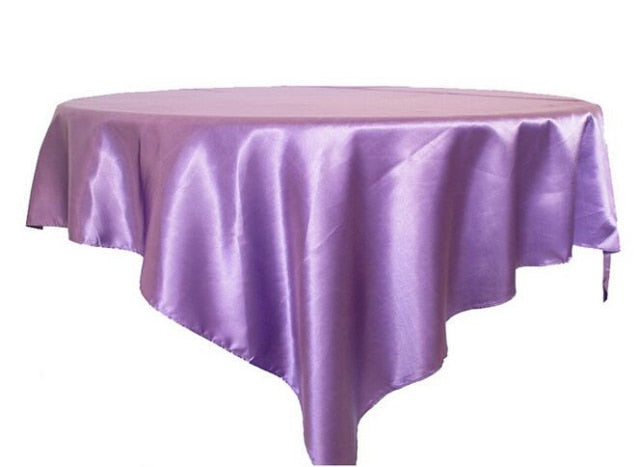 nappe violette en satin