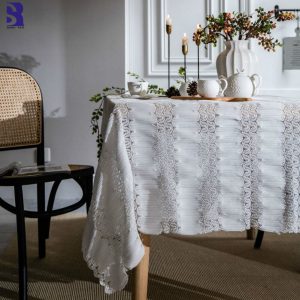 nappe blanche élégante