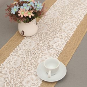 chemin de table dentelle