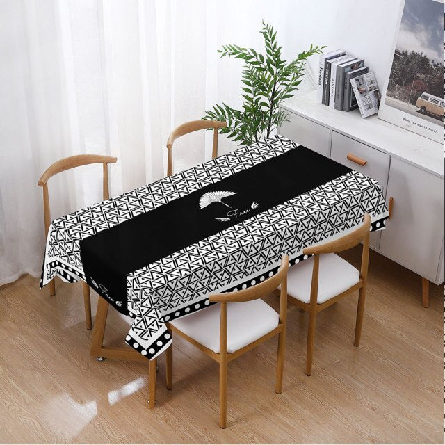 nappe noire élégante