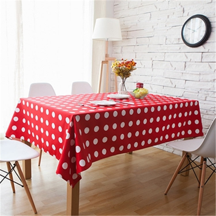 nappe rouge à pois blanc